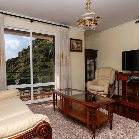 Bela Vale Nº4 * Ribeira Brava