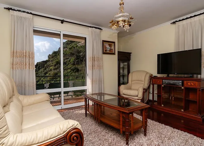 Bela Vale Nº4 * Ribeira Brava